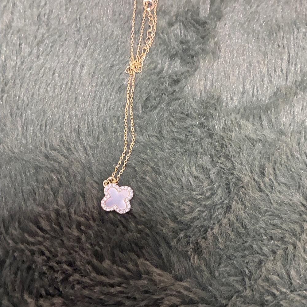 Gold Chain Necklace with Light Lilac Clover Pendant